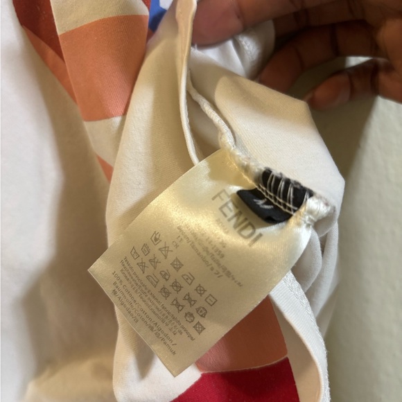 FENDI Graphic logo top - Picture 7 of 7